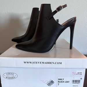 Steve Madden booties. Size 7. Worn once.